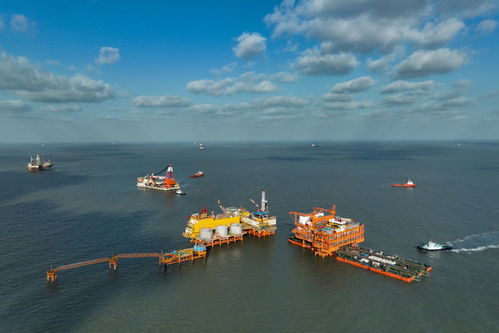 我的光影故事 回眸2023丨在海上，與重器走過四季